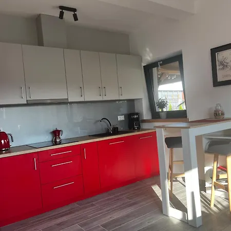 Navalovnia Lantgård *